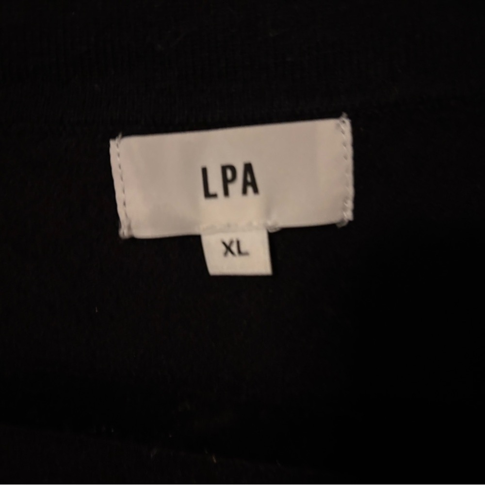 NWT LPA PEONY Off the Shoulder Sweater
Black XL - Picture 6 of 7